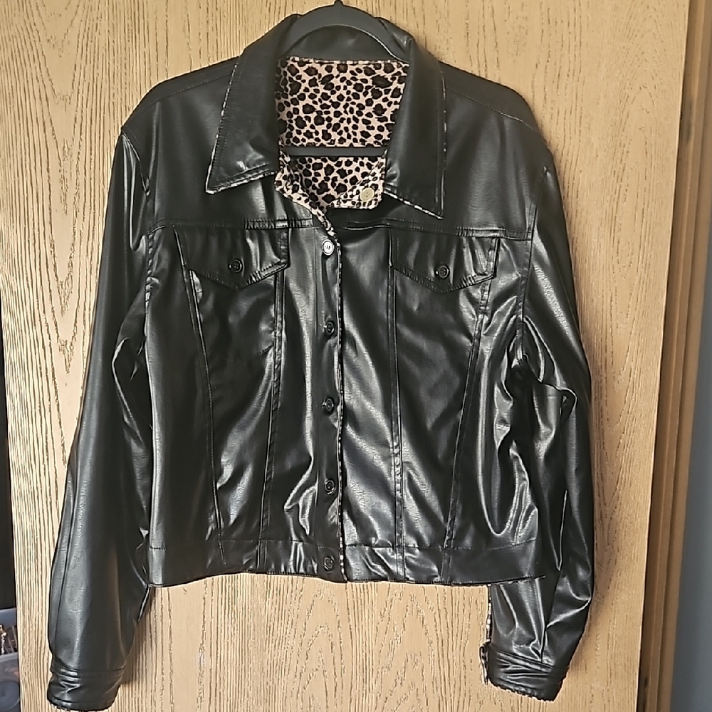 Spoiled girl, Y2K faux leather jacket. Size XL
